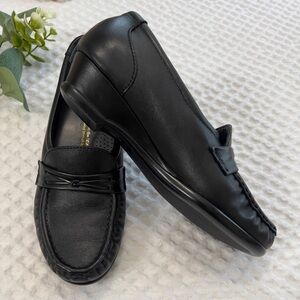 SAS loafer for Girls; Size:1.5-2